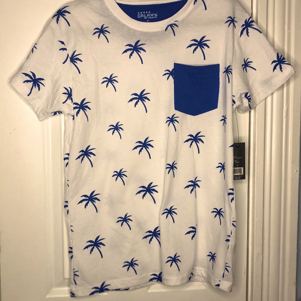 Blue and white palm tree tee shirt *Brand new*